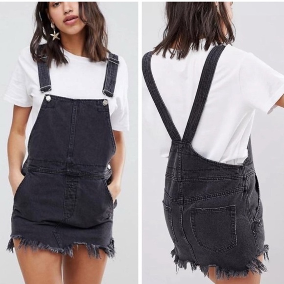 Free People Dresses & Skirts - Free People Black Overall Short Denim Dress Raw Hem Distressed Womens Size 4